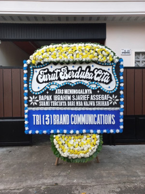 Papan Bunga Duka di Sumber Garunggung